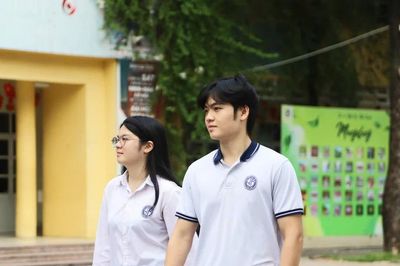 Ngữ liệu trong đề thi Ngữ văn và nguyên tắc đảm bảo công bằng