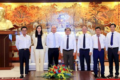 Hà Nội thúc đẩy hợp tác với AIIB phát triển mạng lưới đường sắt đô thị