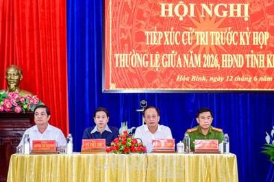 Cử tri mong sớm giải quyết các vấn đề bức xúc về dân sinh