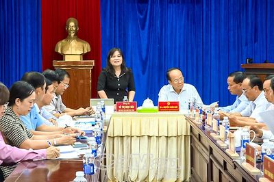 Giám sát công tác vận hành chính quyền địa phương 2 cấp tại xã Hồng Dân