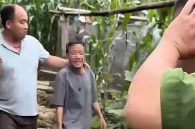 Tuyên Quang: Xuyên đêm tìm kiếm người đàn ông mắc bệnh lý thần kinh đi lạc trong rừng sâu