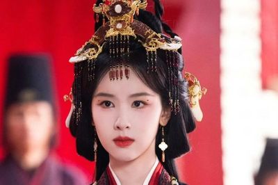 Kiều Sở càng chiếu càng rớt hạng, nhan sắc Trần Đô Linh cũng không thể cứu vãn