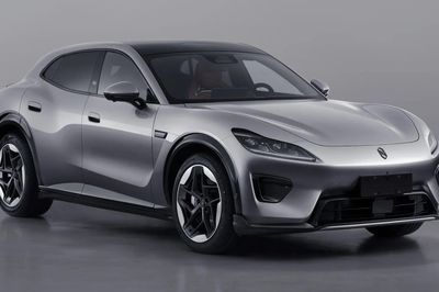 Xe điện Luxeed RX của Trung Quốc tranh cãi với Ferrari vì thiết kế