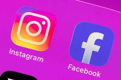 Facebook sập, chủ shop online lo trắng đêm