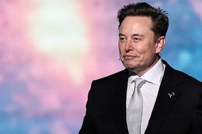 Elon Musk trở thành tỉ phú nghìn tỉ USD đầu tiên thế giới