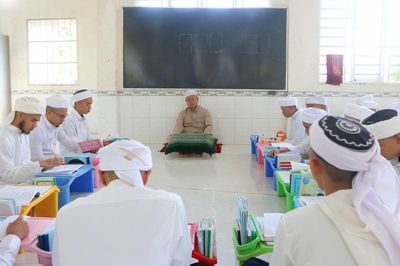 Gìn giữ, phát huy giá trị văn hóa Chăm trong đời sống hiện đại