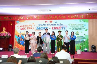 Gay cấn thi tranh tài hiểu biết về xăng E10