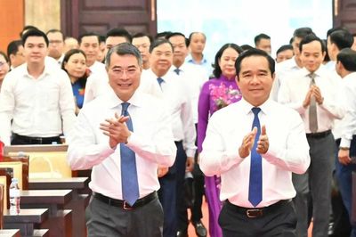Thủ tướng Lê Minh Hưng phát động phong trào thi đua 'Quyết tâm thực hiện thắng lợi mục tiêu tăng trưởng bền vững 2 con số'