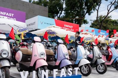 Từ cột mốc 1 triệu xe xuất xưởng: VinFast đã đưa xe máy điện thành một phần