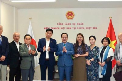 Tổng Lãnh sự quán Việt Nam tại Osaka tiếp đón Tổ chức Xúc tiến hữu nghị quốc tế Nhật Bản