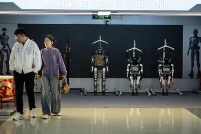 Từ xe điện đến robot: Cú bứt phá ngoạn mục giúp Trung Quốc 'soán ngôi' Nhật Bản