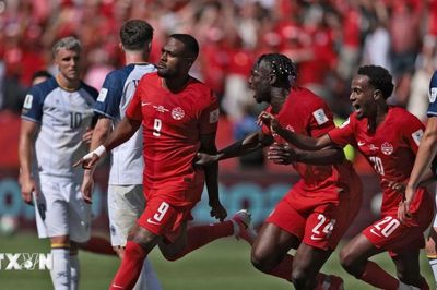 Chủ nhà Canada làm nên lịch sử ở trận ra quân World Cup 2026