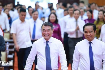 Thủ tướng làm việc với Ban Thường vụ Thành ủy Thành phố Hồ Chí Minh