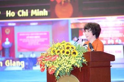 Anh hùng Lao động Thái Hương: Tăng trưởng hai con số phải bắt đầu từ con người và sức khỏe