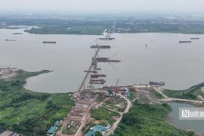 Hà Nội: Hình hài cầu vượt sông Hồng trị giá hơn 7.000 tỷ đồng sau 9 tháng