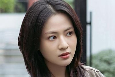 Tái xuất màn ảnh nhỏ, diễn viên Việt Hoa 'biến hóa' gây bất ngờ