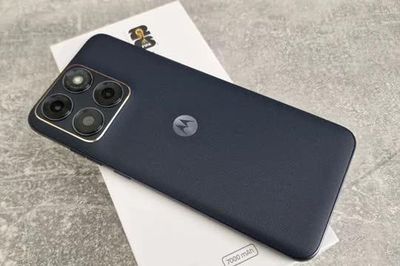 Smartphone 'nồi đồng cối đá', cấu hình tốt, pin 7.000mAh, giá 11,99 triệu tại Việt Nam