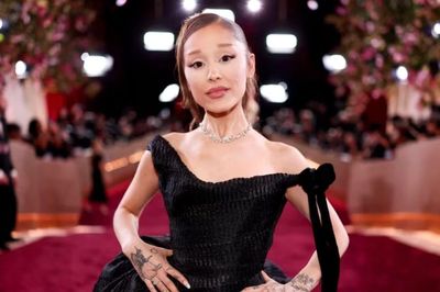 Nhà Trắng dùng nhạc của Ariana Grande trong video bắt người nhập cư, nữ ca sĩ phản ứng gay gắt
