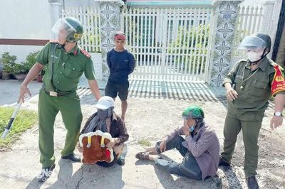 Bắt nhóm đối tượng trà trộn điểm thi để trộm cắp tài sản