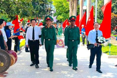 Khúc tri ân nơi đất mẹ