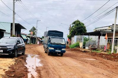 Thiếu vốn, dự án đường Hà Huy Tập thi công ì ạch