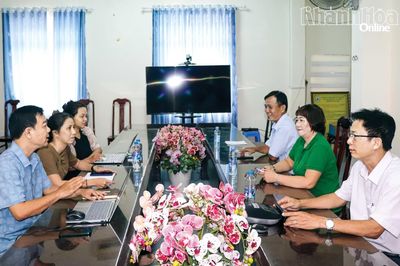 Những giọt hồng lan tỏa yêu thương
