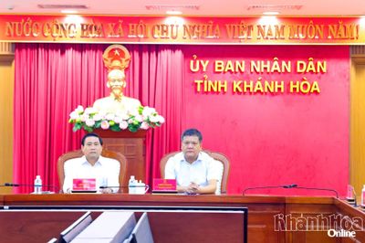 Phát động phong trào thi đua 'Quyết tâm thực hiện thắng lợi mục tiêu tăng trưởng bền vững 2 con số giai đoạn 2026 - 2030'