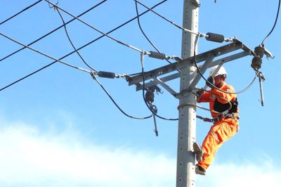 Gần 200 công nhân kỹ thuật Công ty Cổ phần Điện lực Khánh Hòa hoàn thành thi nâng bậc, giữ bậc