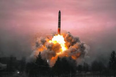 Khả năng Nga tái triển khai tên lửa siêu thanh Oreshnik và thách thức cho phòng không Ukraine