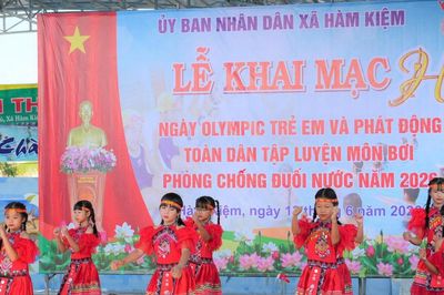 Hàm Kiệm khai mạc hè, phát động toàn dân tập bơi phòng, chống đuối nước