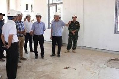 Biểu dương lực lượng quân đội chi viện, yêu cầu xử lý nghiêm nhà thầu chậm tiến độ