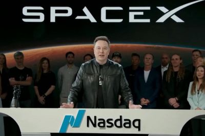 SpaceX chính thức IPO, tài sản của ông Elon Musk vượt mốc 1.000 tỷ USD