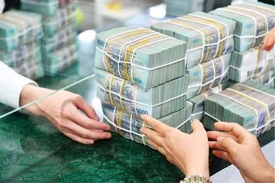 Phát triển thị trường vốn để 'chia lửa' với hệ thống ngân hàng