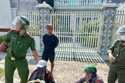 Các đối tượng nhiều tiền án trà trộn trộm cắp tại điểm thi