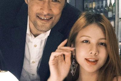 Sau chia tay mối tình 10 năm, Johnny Trí Nguyễn vướng nghi vấn hạnh phúc bên mỹ nhân kém 24 tuổi