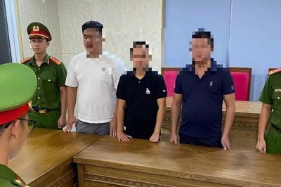 Bóc gỡ đường dây mua bán tài khoản ngân hàng phục vụ lừa đảo xuyên quốc gia