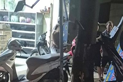 Hai thanh niên đi xe máy thương vong sau cú va chạm với gốc cây