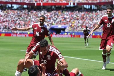 Gỡ hòa khó tin, Qatar giành điểm số lịch sử ở World Cup