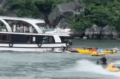 Clip: Tàu du lịch đâm chìm tàu vỏ gỗ trên vịnh, một phụ nữ tử vong