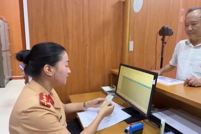 [Video] Đề xuất cấp giấy phép lái xe điện tử
