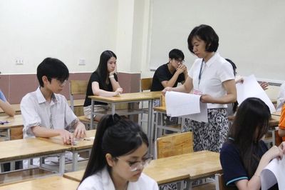 1 'chọi' 13 tranh suất vào lớp 10 trường 'hot' ở Hà Nội