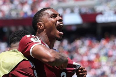 Qatar giành điểm số lịch sử ở World Cup