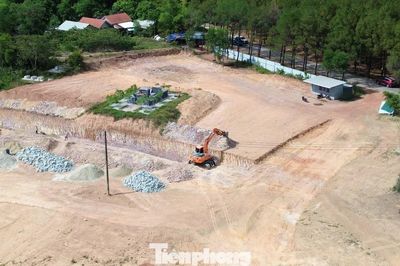 Mười năm lận đận của dự án bãi đỗ xe từng san nhầm mộ vợ vua ở Huế