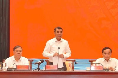 Thủ tướng Lê Minh Hưng làm việc với Ban Thường vụ Thành ủy TP.HCM