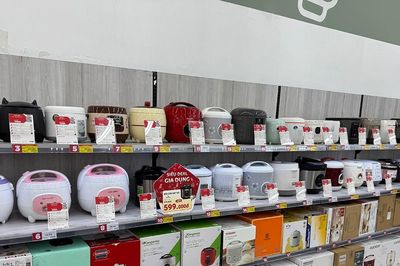 Giá ngang xe máy, nồi cơm điện gần 30 triệu đồng vẫn được săn tìm