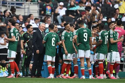 Tranh cãi 'Water-gate' tại World Cup 2026