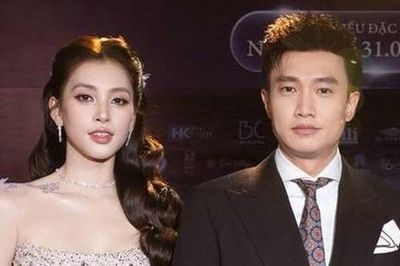 Diễn viên Quốc Trường tiết lộ phản ứng của phụ huynh khi bị đồn yêu Hoa hâụTiểu Vy