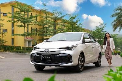 Toyota Vios giữ vững ngôi vương phân khúc, dù giảm doanh số