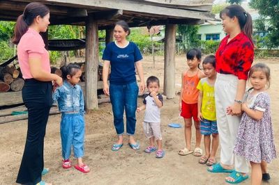 Xuống tận buôn làng tuyển sinh đầu cấp
