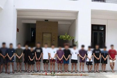 Mang hung khí tụ tập giữa đêm, 18 thanh thiếu niên ở Phú Thọ bị camera AI nhận diện sau 30 phút